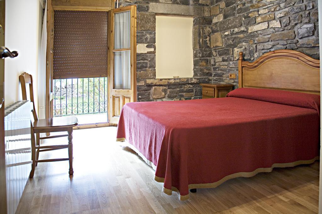 Apartamentos Casa Buisan Broto Pokoj fotografie